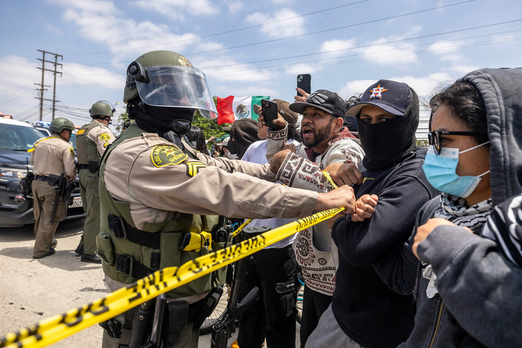 bloqueo pacífico en barricada ciudadana