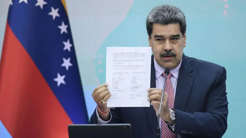 Nicolás maduro durante una conferencia de prensa en el Palacio de Miraflores