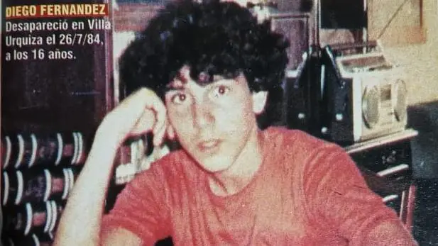 Foto de Diego Fernández en un periódico