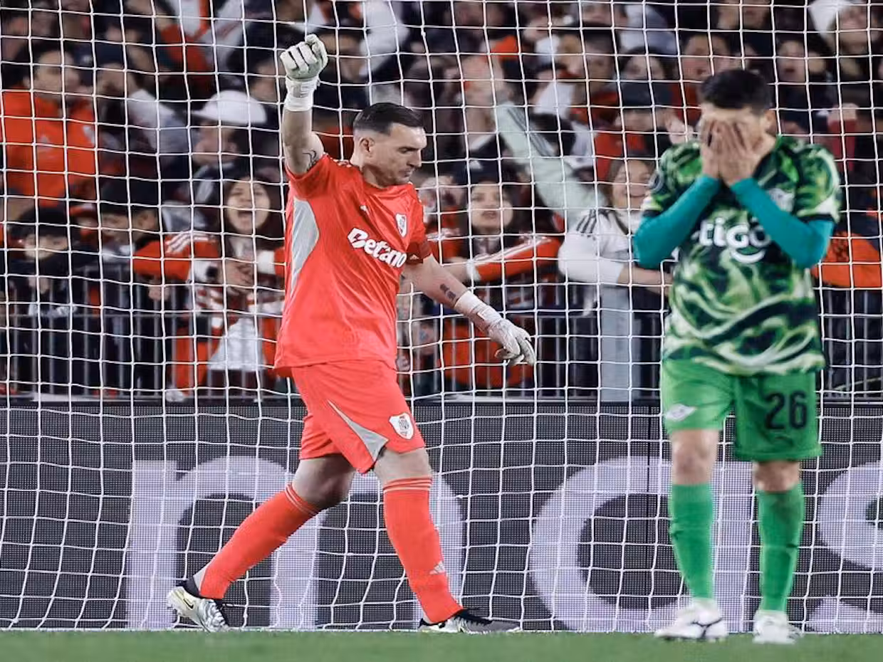 Franco Armani fue clave en la tanda de penales para que River Plate avanzara a los cuartos de final de la Copa Libertadores